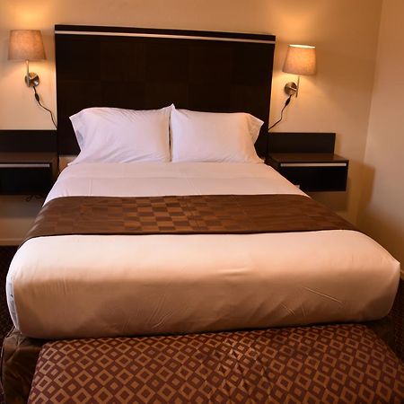 Baycities Motel 丘拉维斯塔 外观 照片